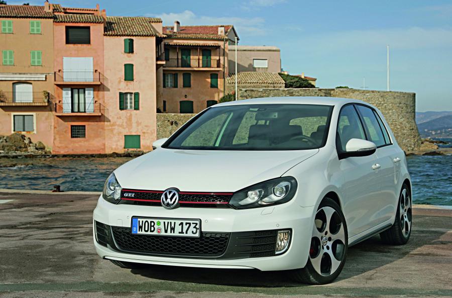  Volkswagen Golf GTi 2008 года  (фото 45 из 83)